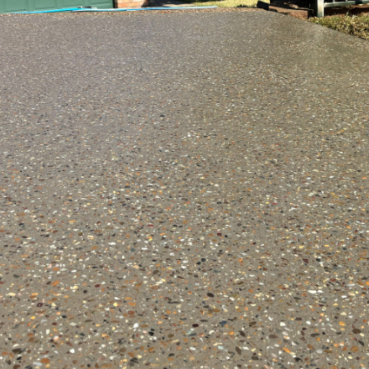 EXPOSED AGREGATE CONCRETERS(1)